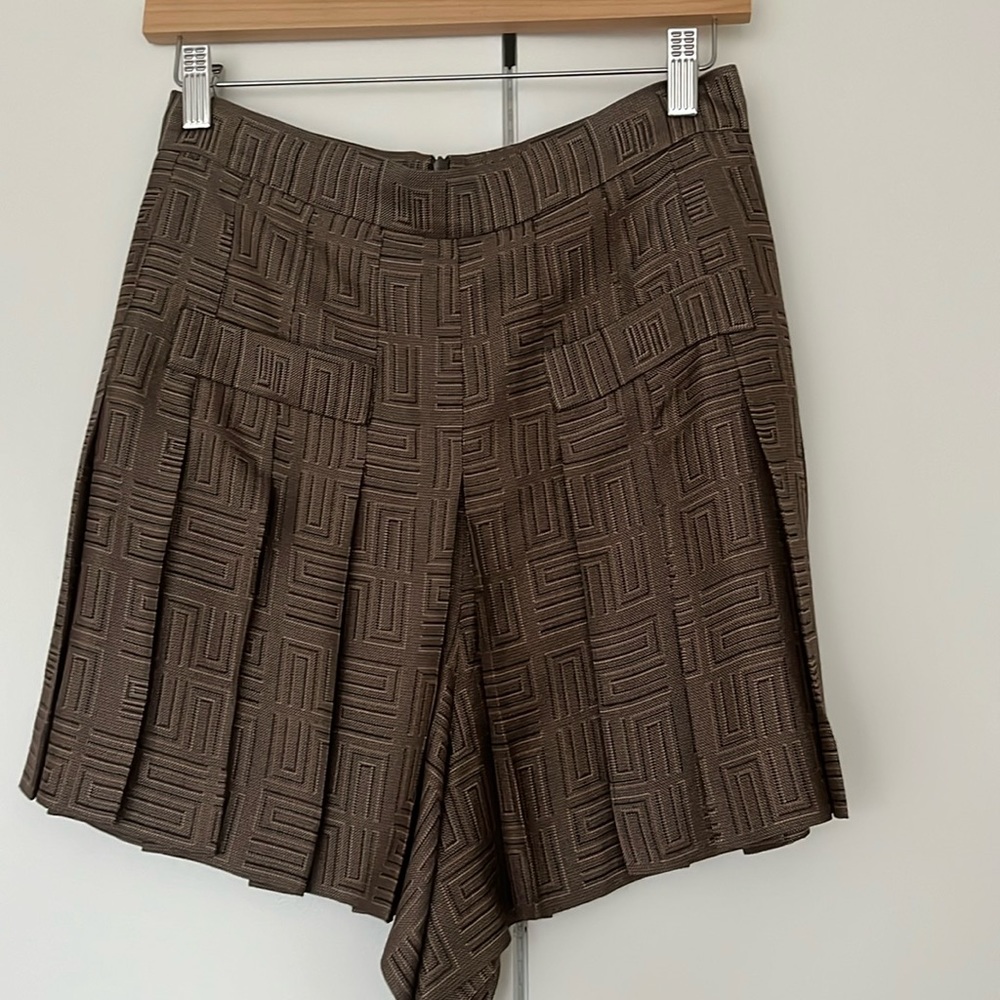 Short Sandro